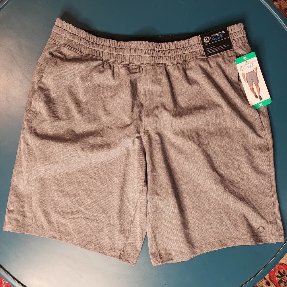 Mondetta gray active shorts Men's XL